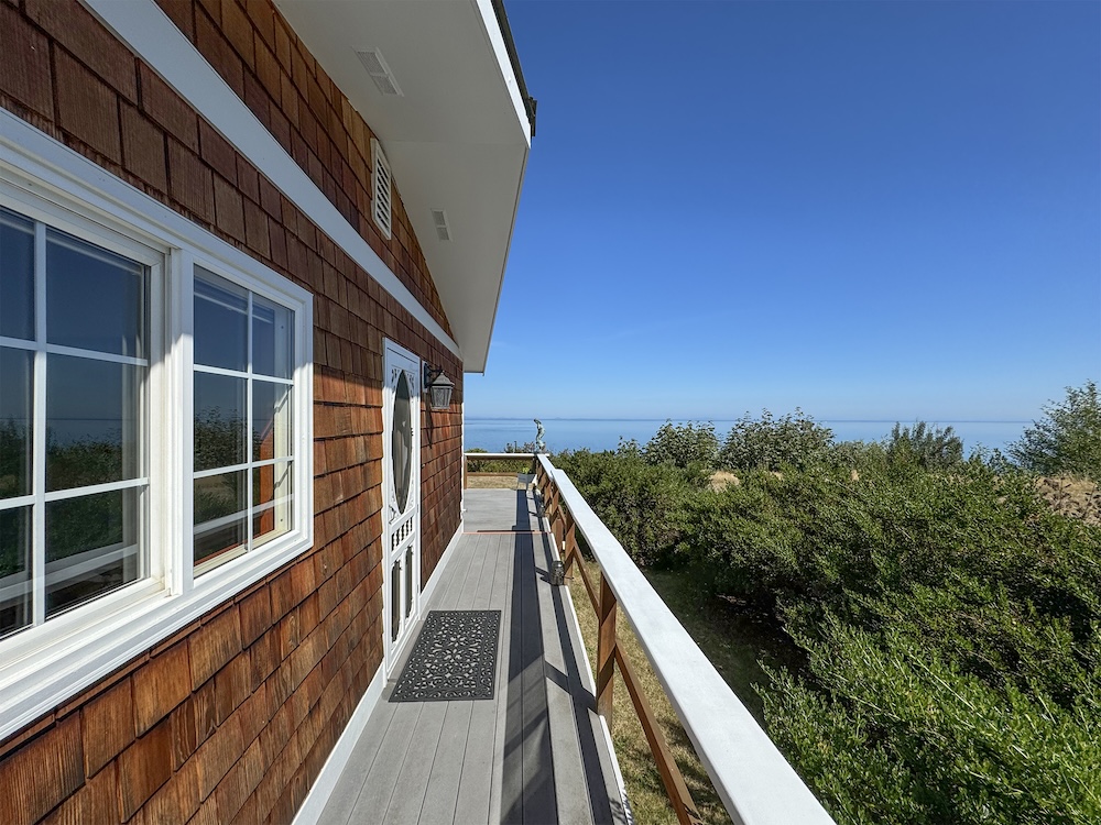 Visit Hurricane Ridge in Olympic National Park 8 Waterfront vacation rental in Port Angeles, near Hurricane Ridge Olympic National Park